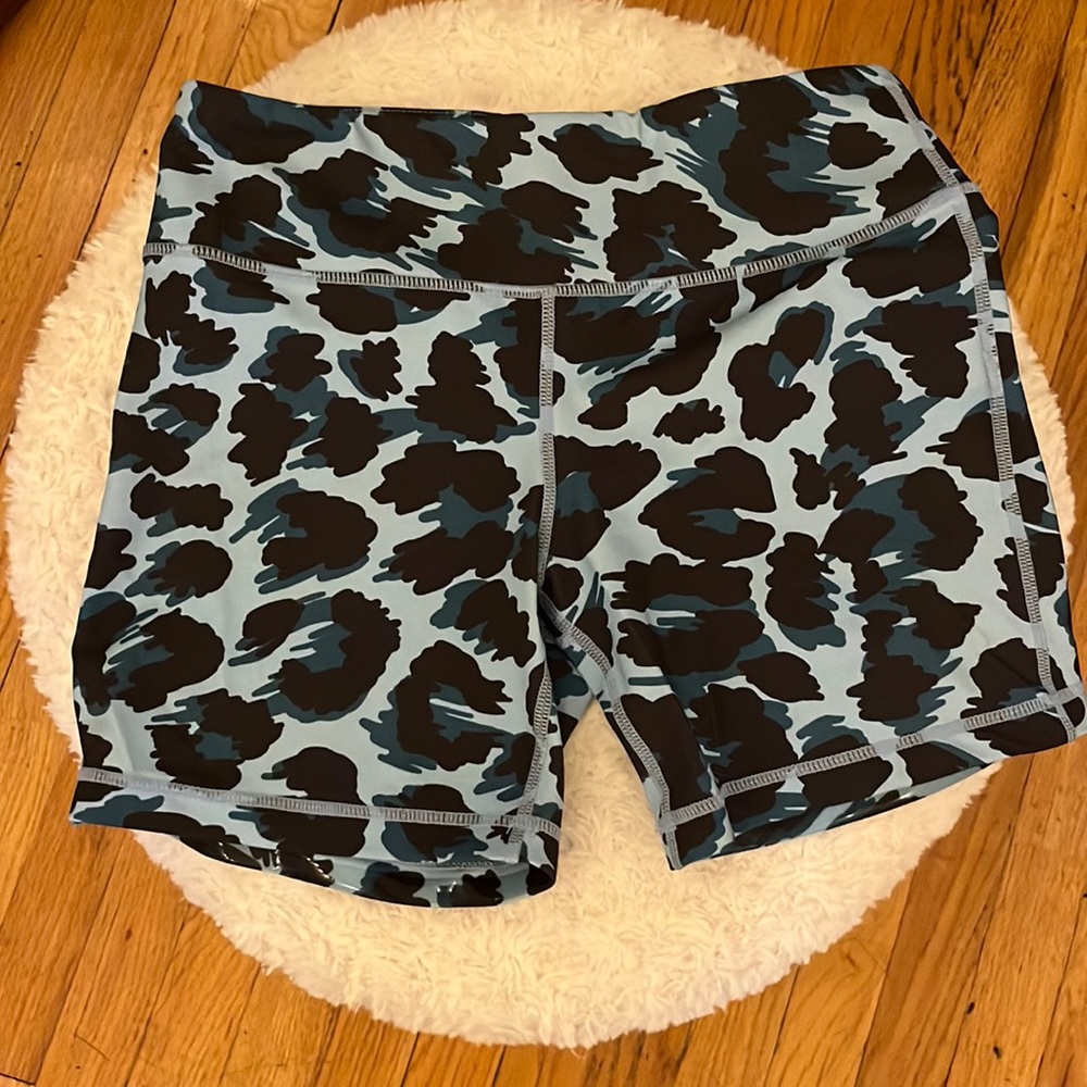 IAB no ride up workout shorts